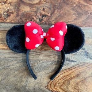 Classic Minnie Mouse ears headband 🖤❤️🤍❤️🖤